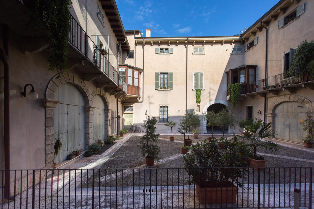 Antiche Colonne Suite Verona Eksteriør billede
