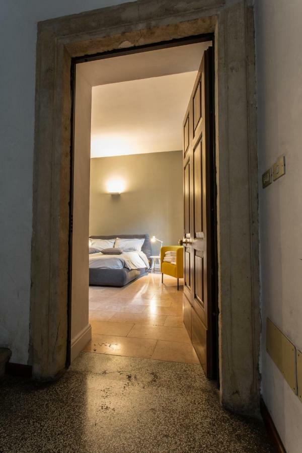 Antiche Colonne Suite Verona Eksteriør billede