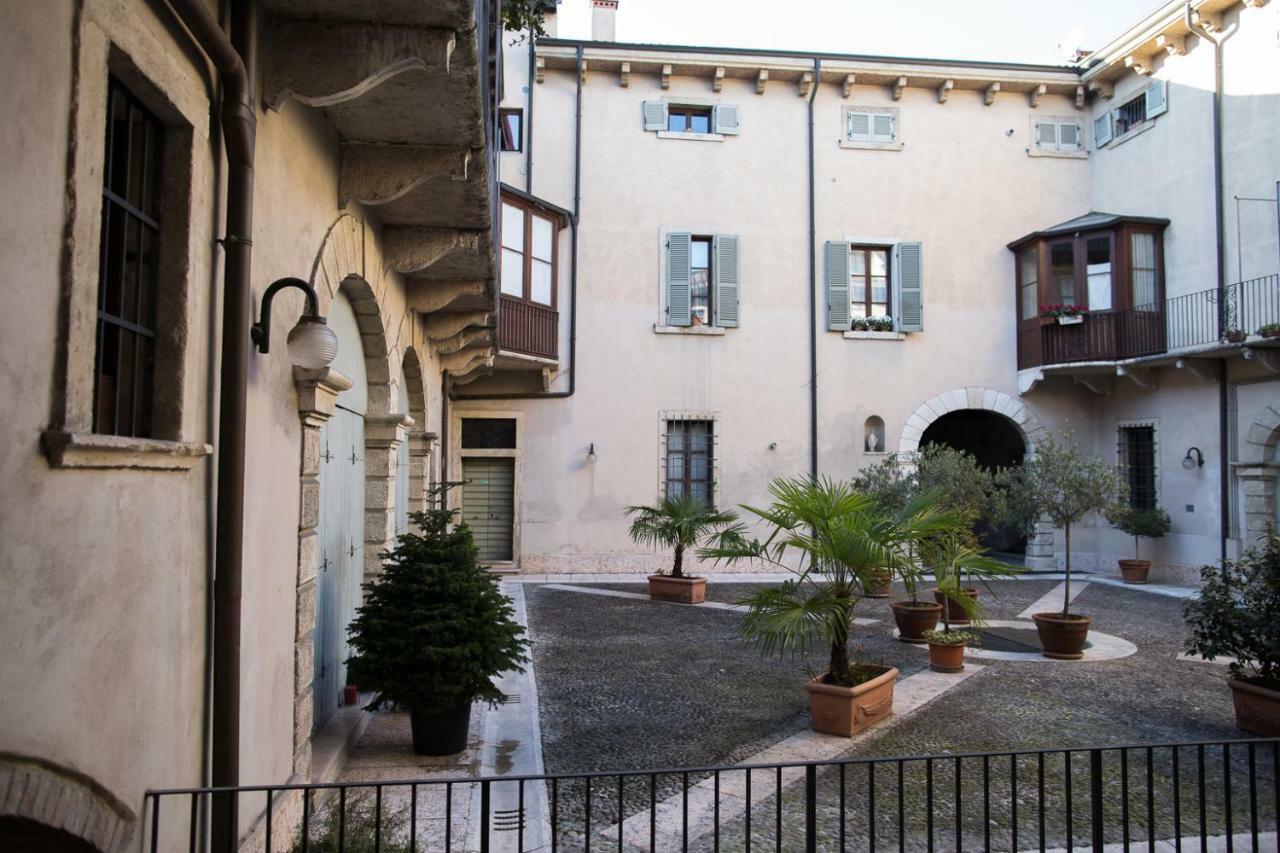 Antiche Colonne Suite Verona Eksteriør billede